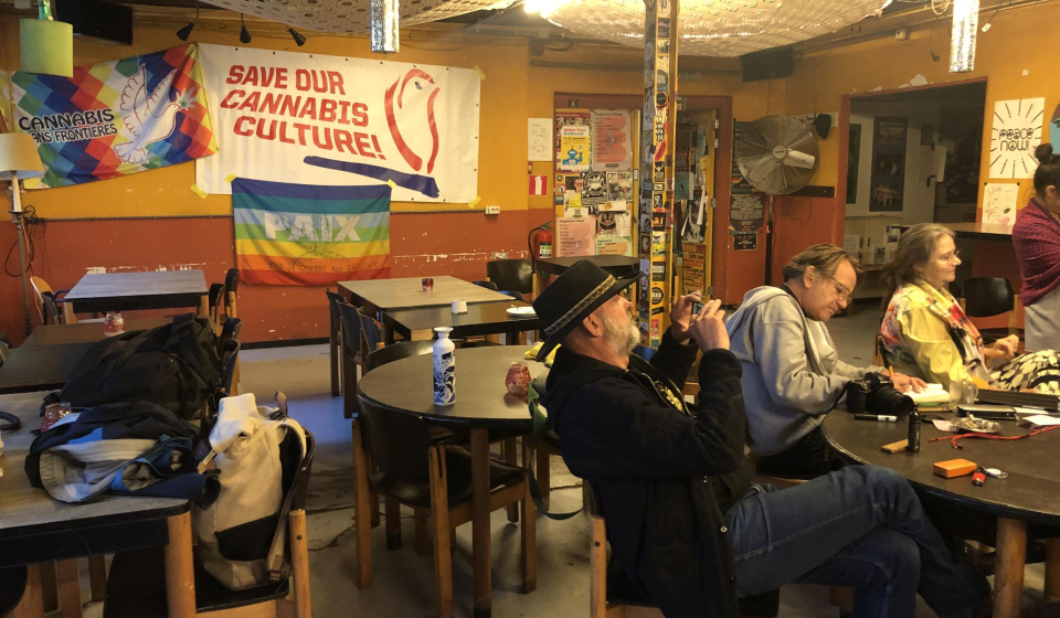 18A77A2D-13AC-4BB9-A5E0-93BC817E5D4A